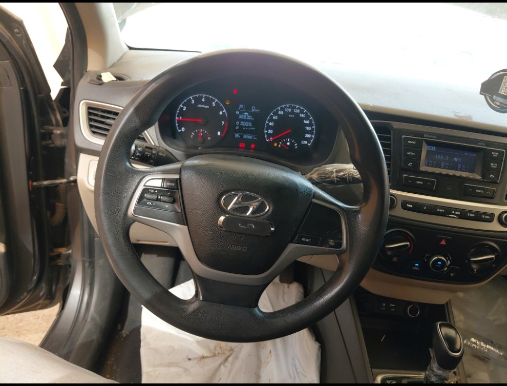 هيونداي أكسنت GL اساسي 2020 image