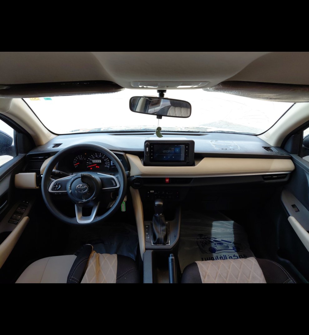 Toyota Yaris SD Y 2024 image