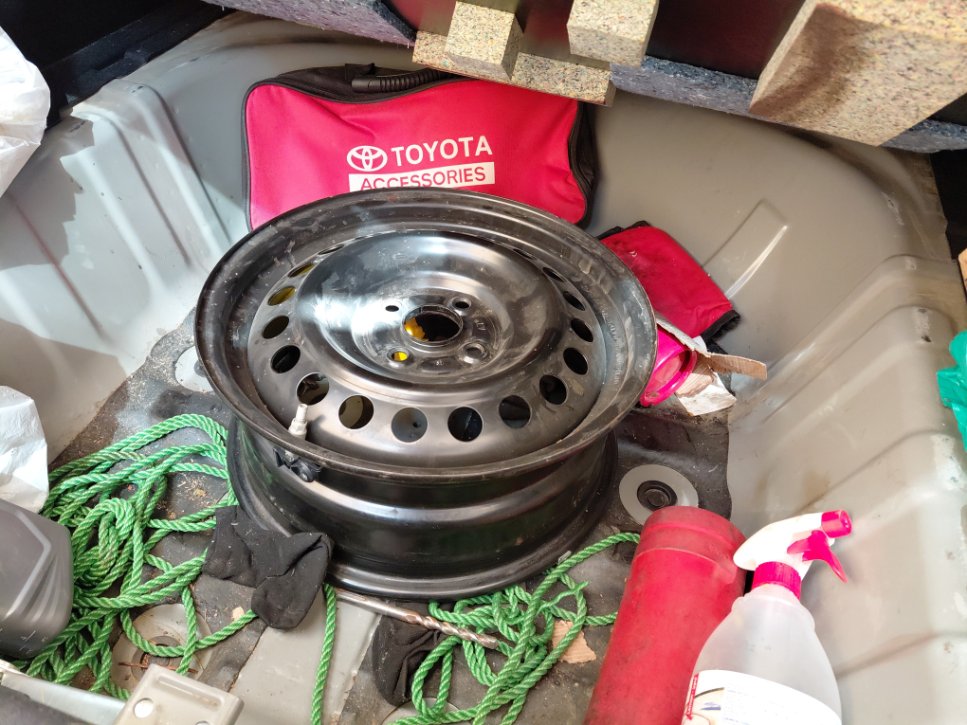 Toyota Yaris SD Y 2024 image