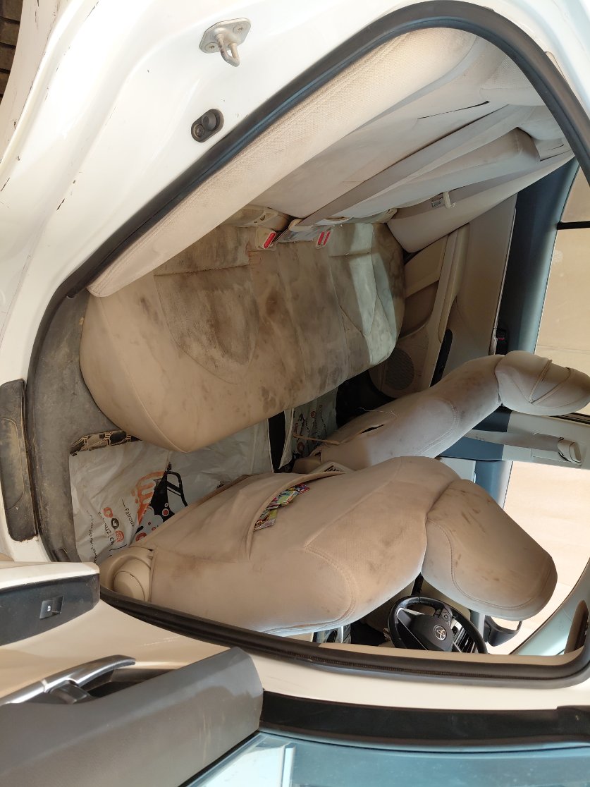 Toyota Camry GLE 2020 image