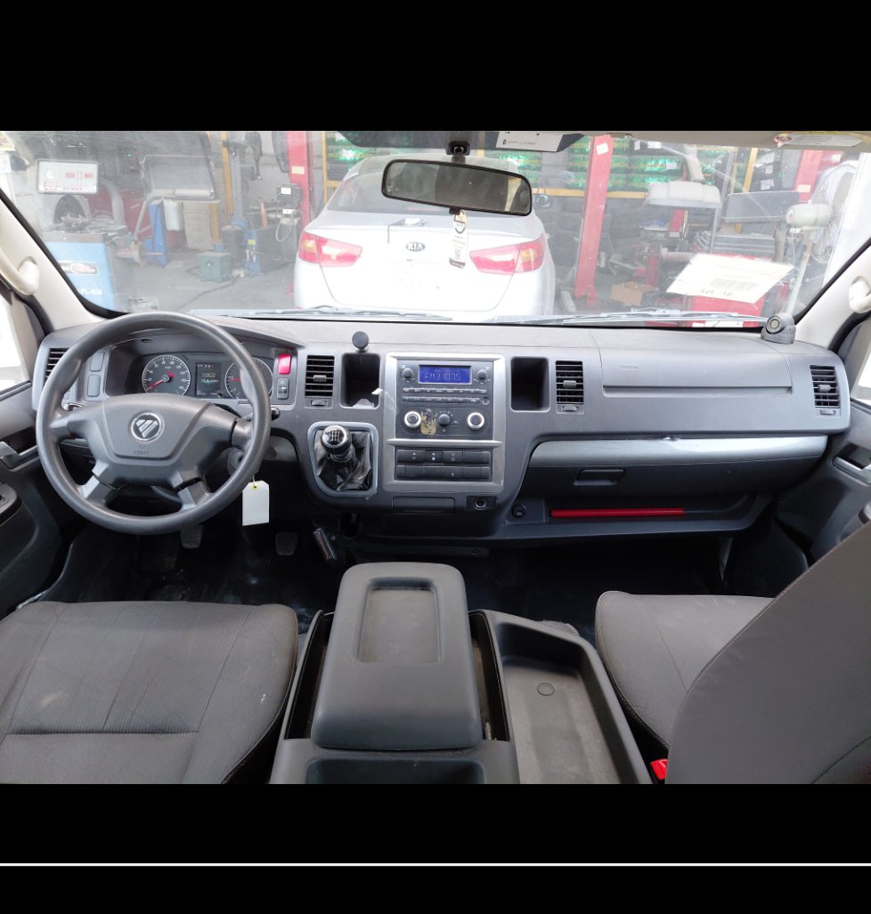 Foton Mini Bus  View CS2 Supporter  2023 image