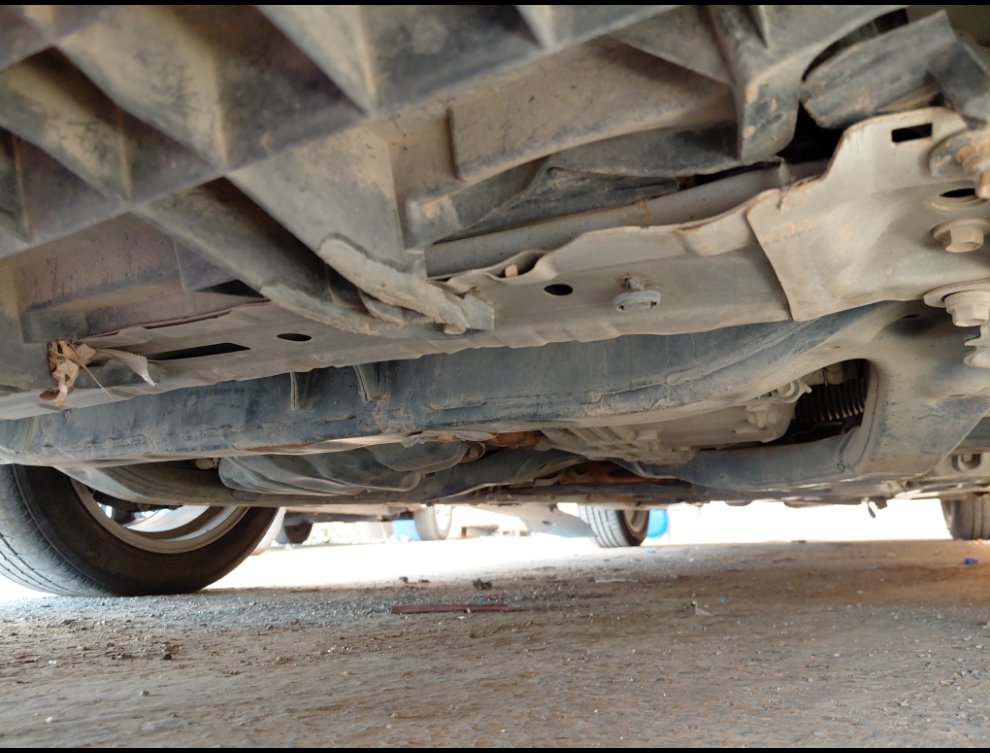 Toyota Camry GLE 2020 image