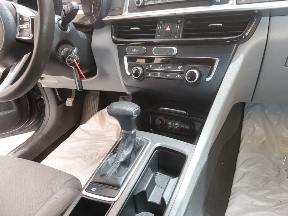 KIA Optima LX 2020 image