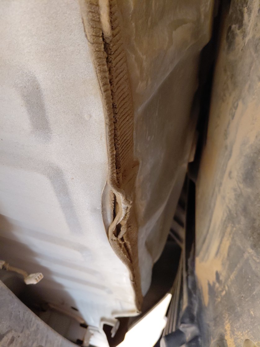 Toyota Camry GLE 2020 image