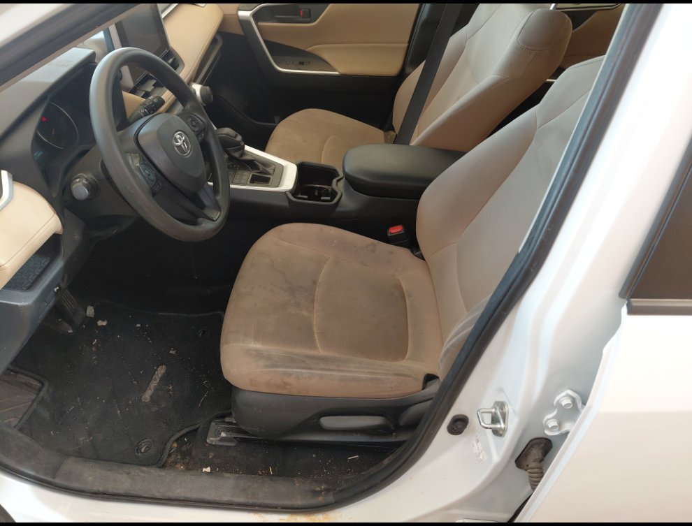 Toyota RAV4 LE SPORT 2024 image