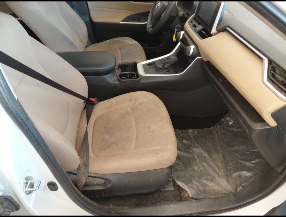 Toyota RAV4 LE SPORT 2024 image