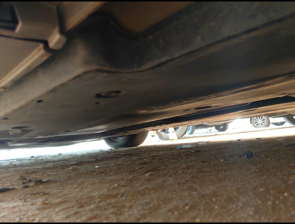 Toyota Camry LE 2020 image