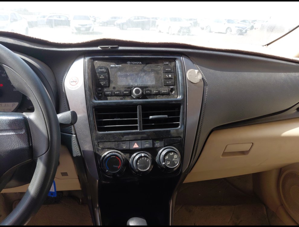 Toyota Yaris Y FLT  2021 image