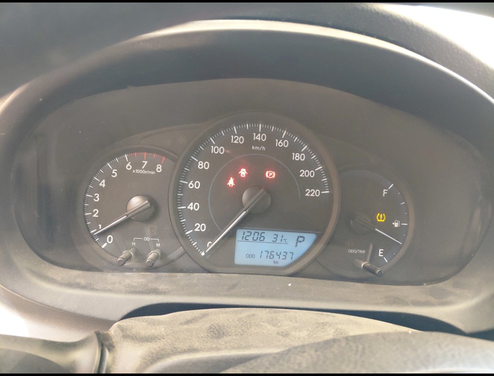 Toyota Yaris Y FLT  2021 image