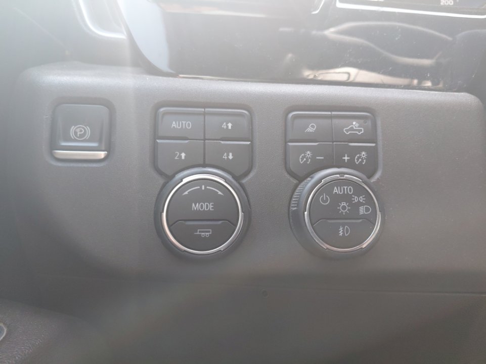 Chevrolet  Silverado 4WD 2023 image