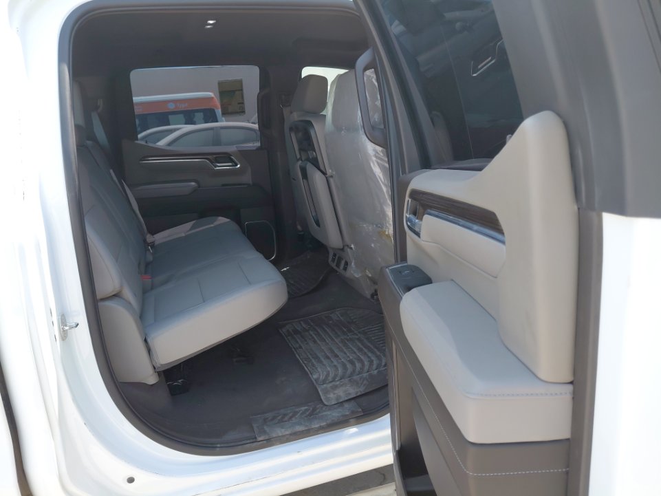 Chevrolet  Silverado 4WD 2023 image