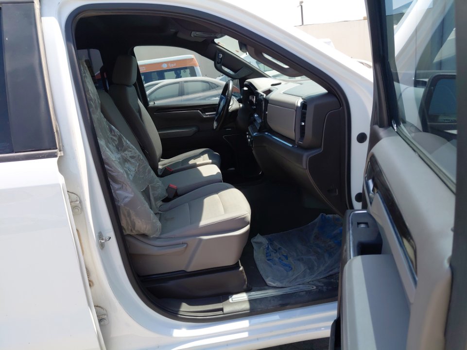 Chevrolet  Silverado 4WD 2023 image