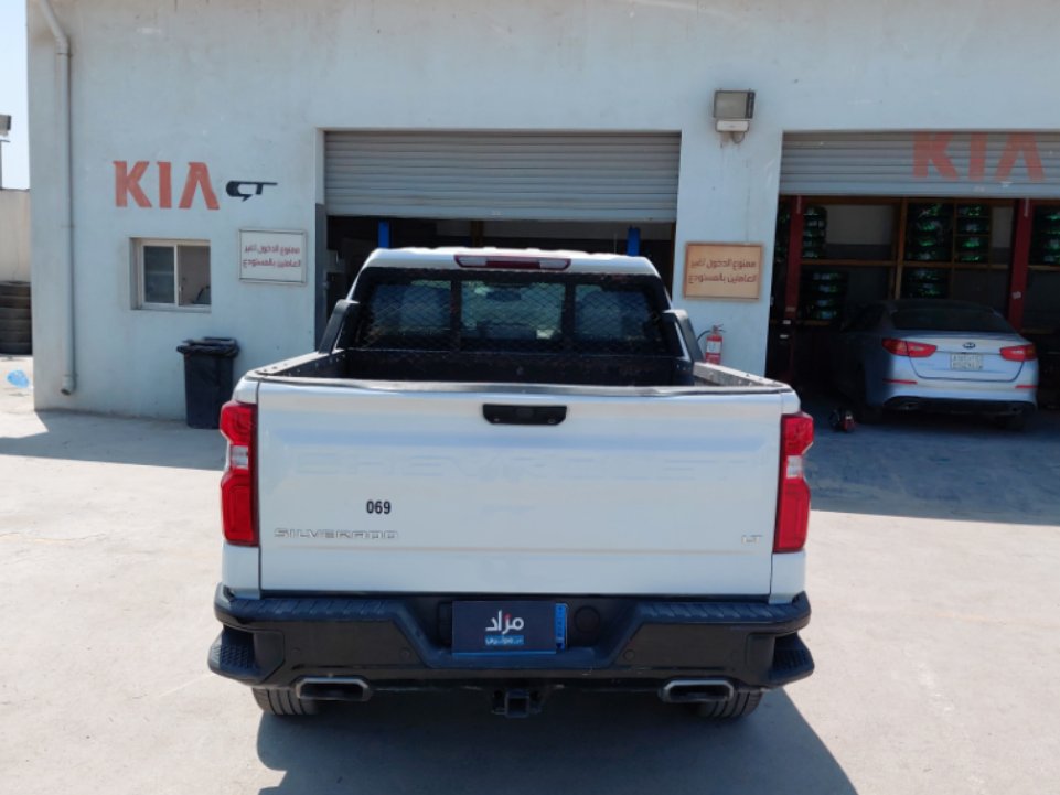 Chevrolet  Silverado 4WD 2023 image