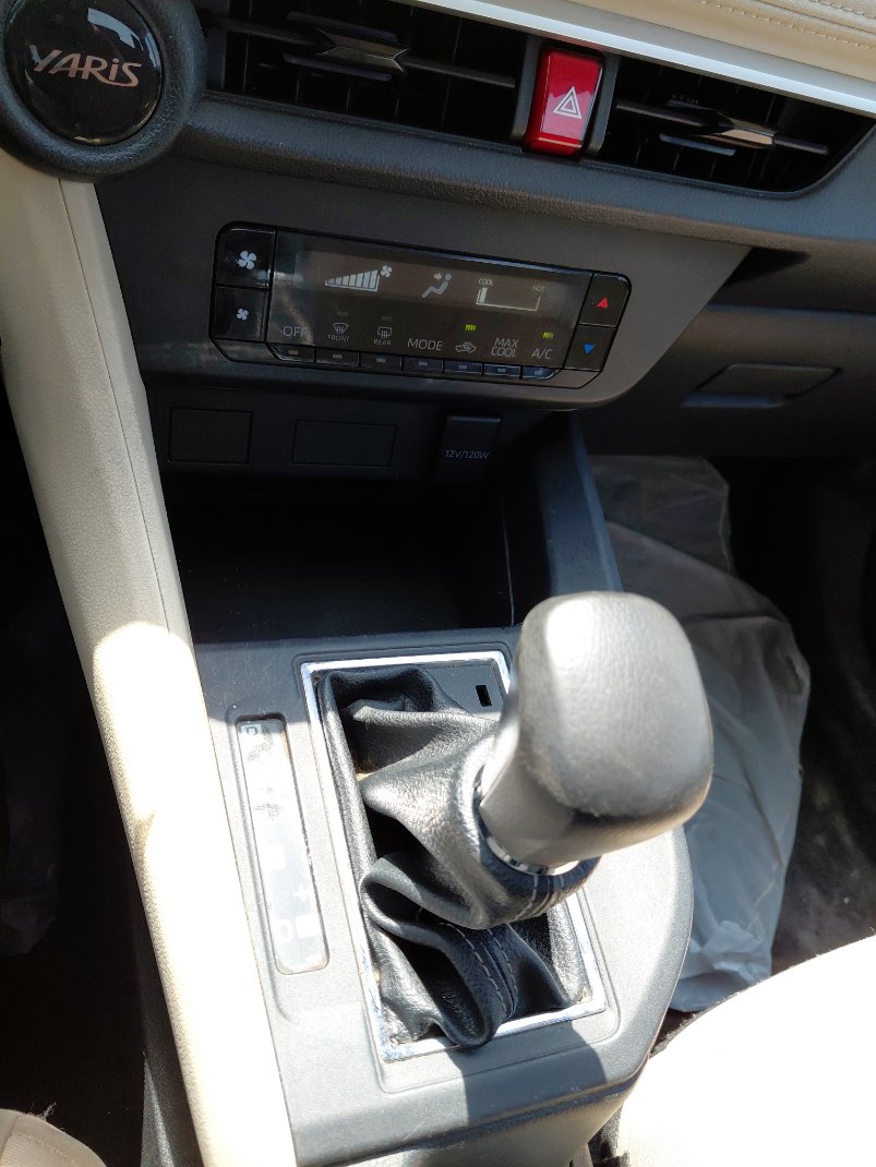 تويوتا يارس  2023 image