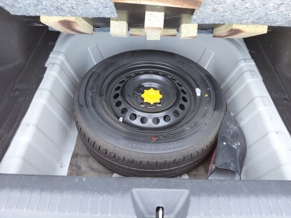 تويوتا يارس  2023 image