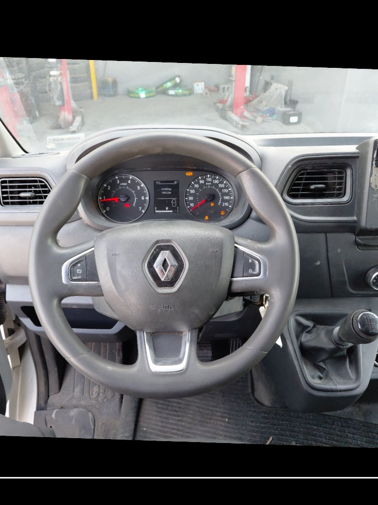 Renault Master  2021 image