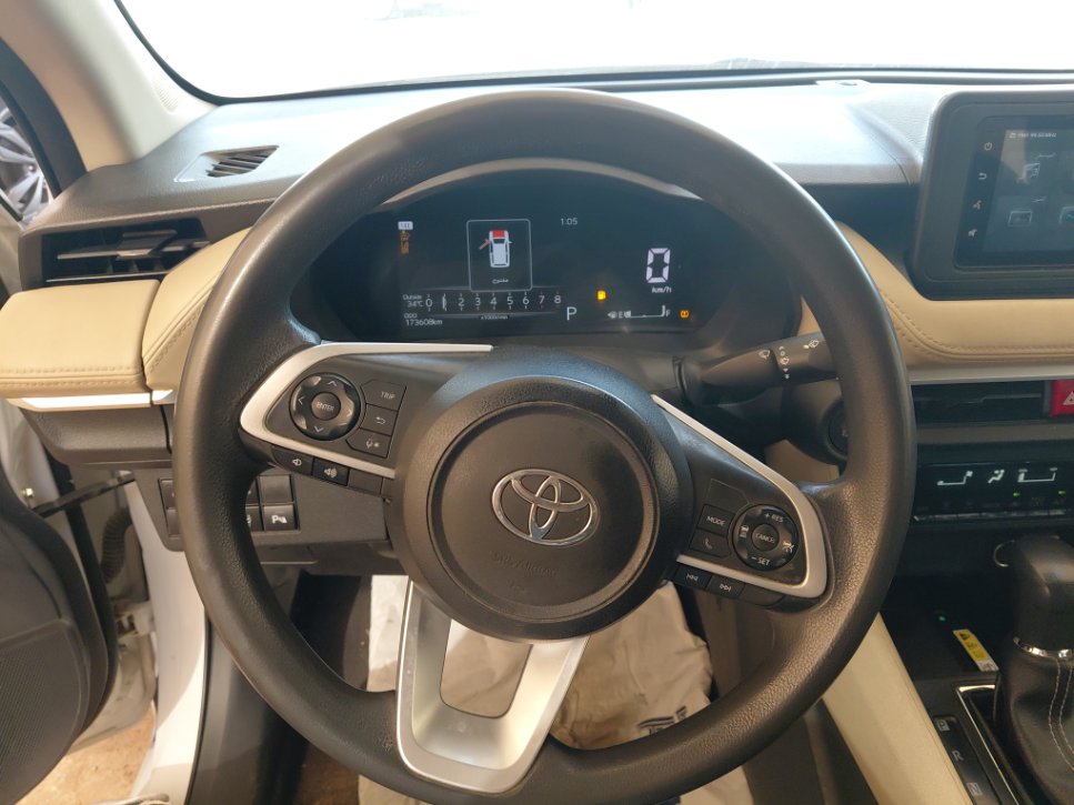Toyota Yaris Y PLUS  2024 image
