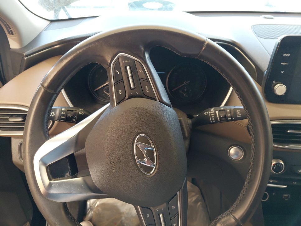 هيونداي سنتافي Sport 4x2 2021 image