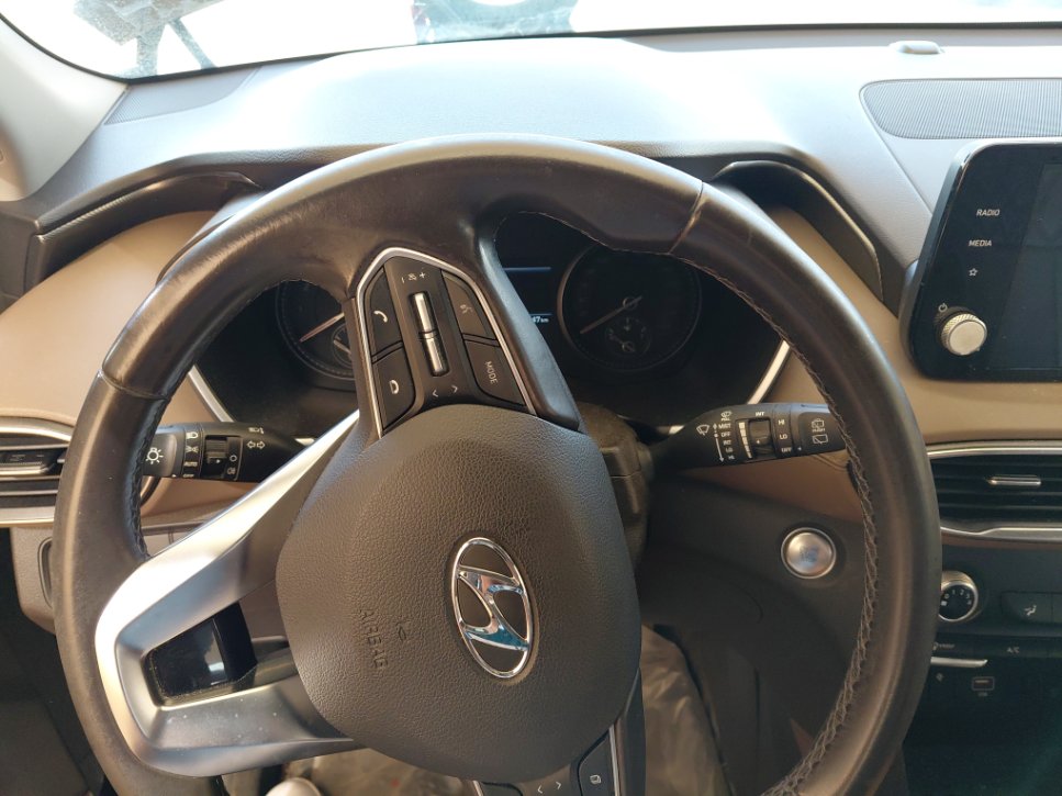 هيونداي سنتافي Sport 4x2 2021 image