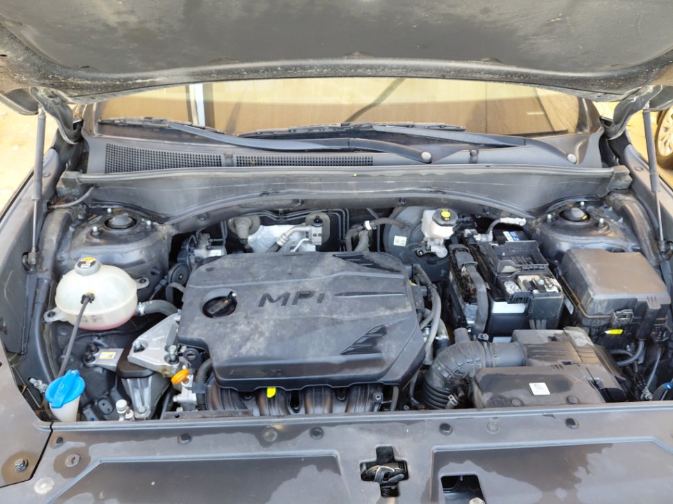 هيونداي سنتافي Sport 4x2 2021 image