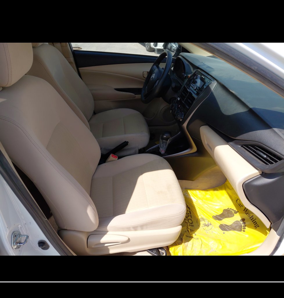 Toyota Yaris Y FLT  2021 image