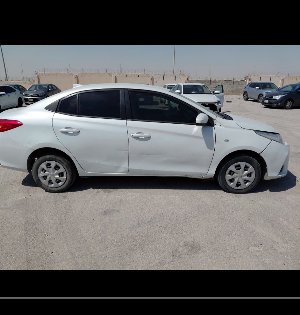 Toyota Yaris Y FLT  2021 image