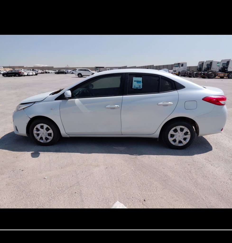 Toyota Yaris Y FLT  2021 image