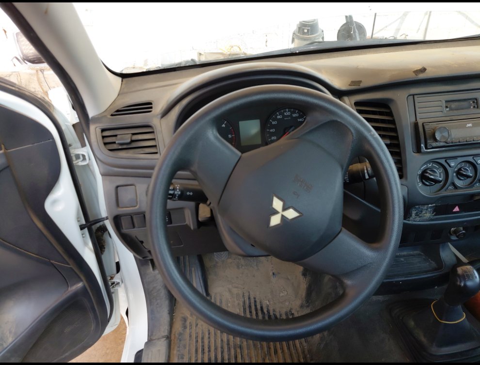 ميتسوبيشي L200  2023 image