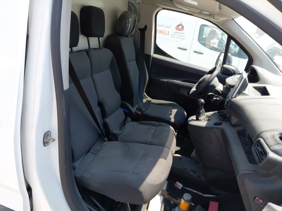 Peugeot  Partner  2023 image