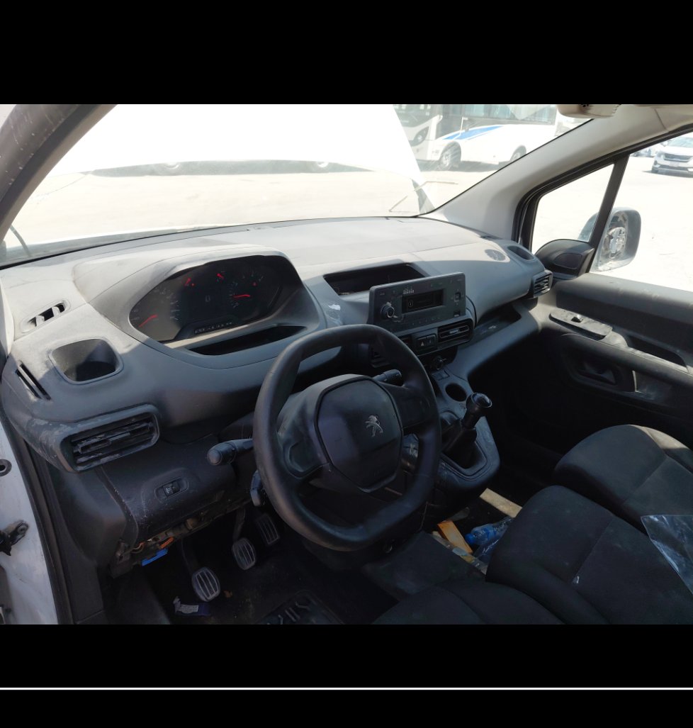 Peugeot  Partner  2021 image