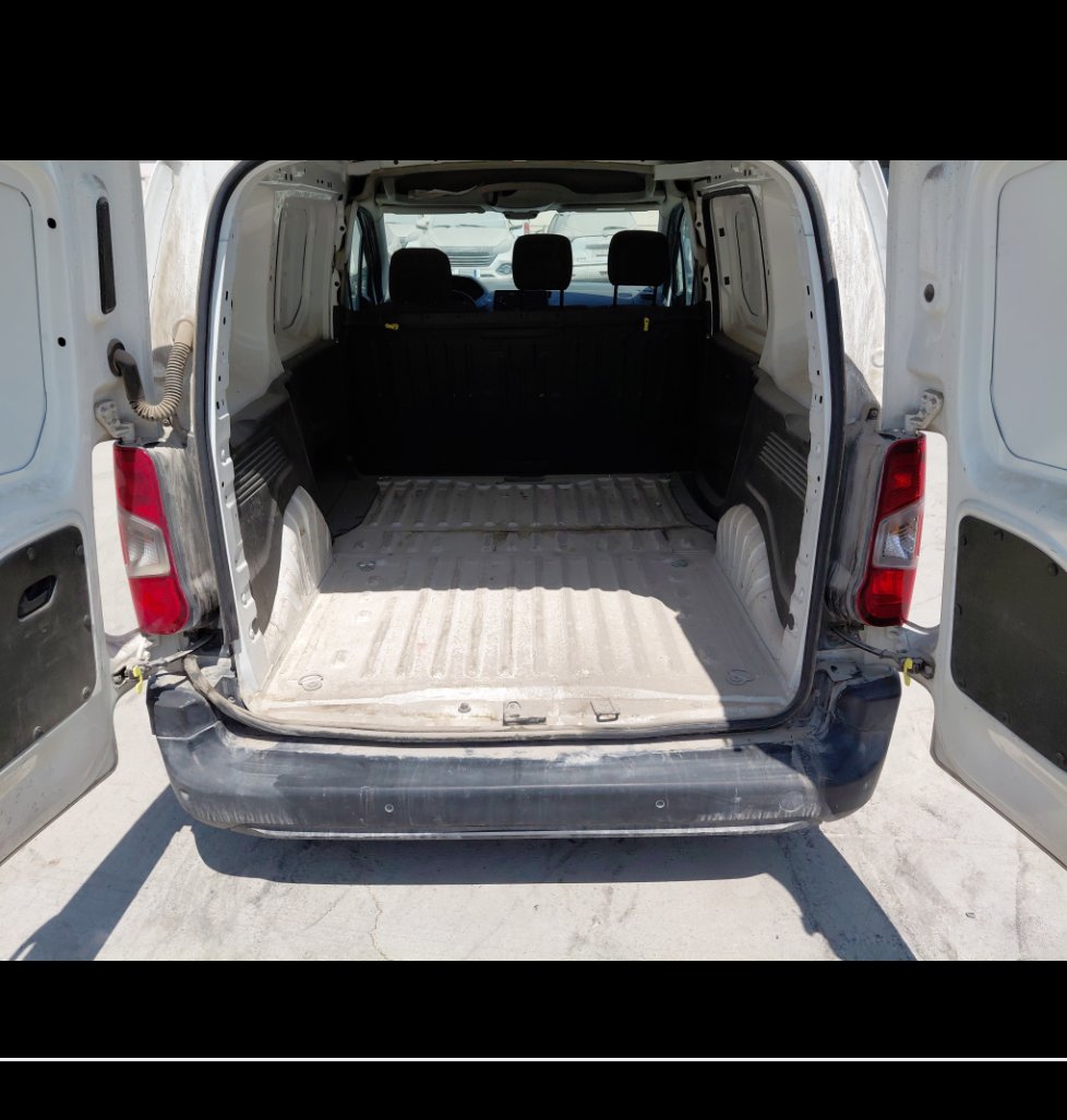 Peugeot  Partner  2021 image