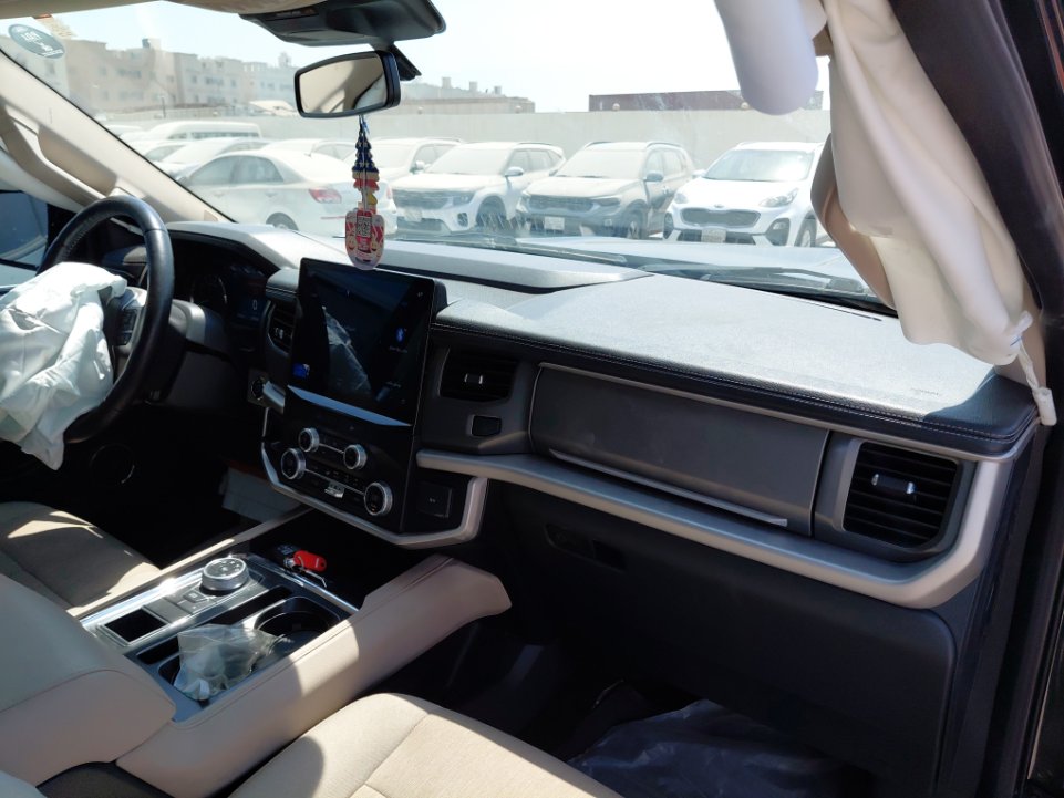 Ford Expedition  2023 image