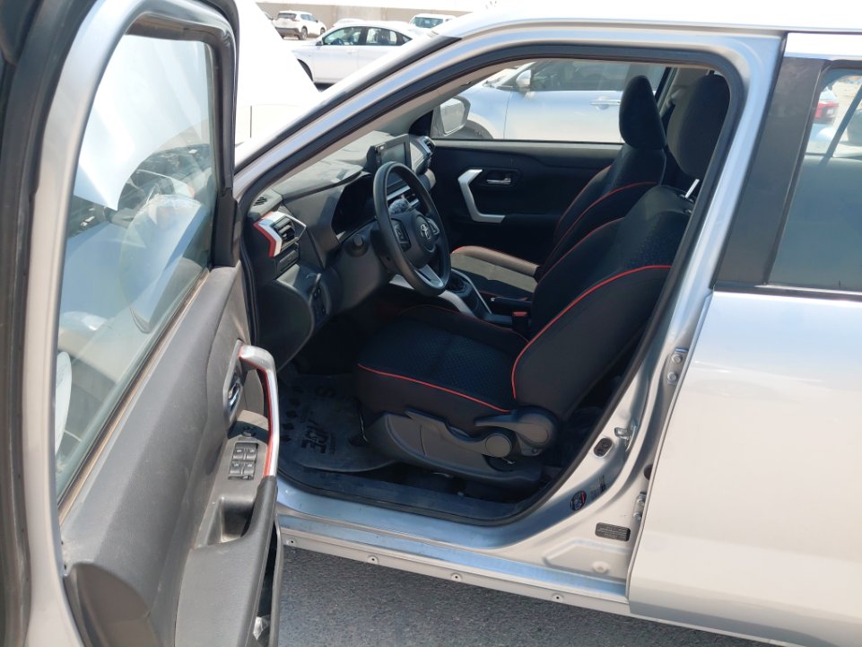 Toyota RAIZE XLE 2024 image