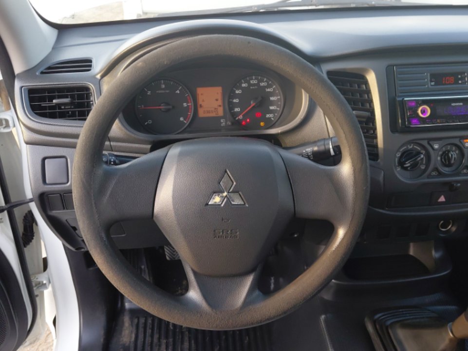 Mitsubishi L200  2020 image