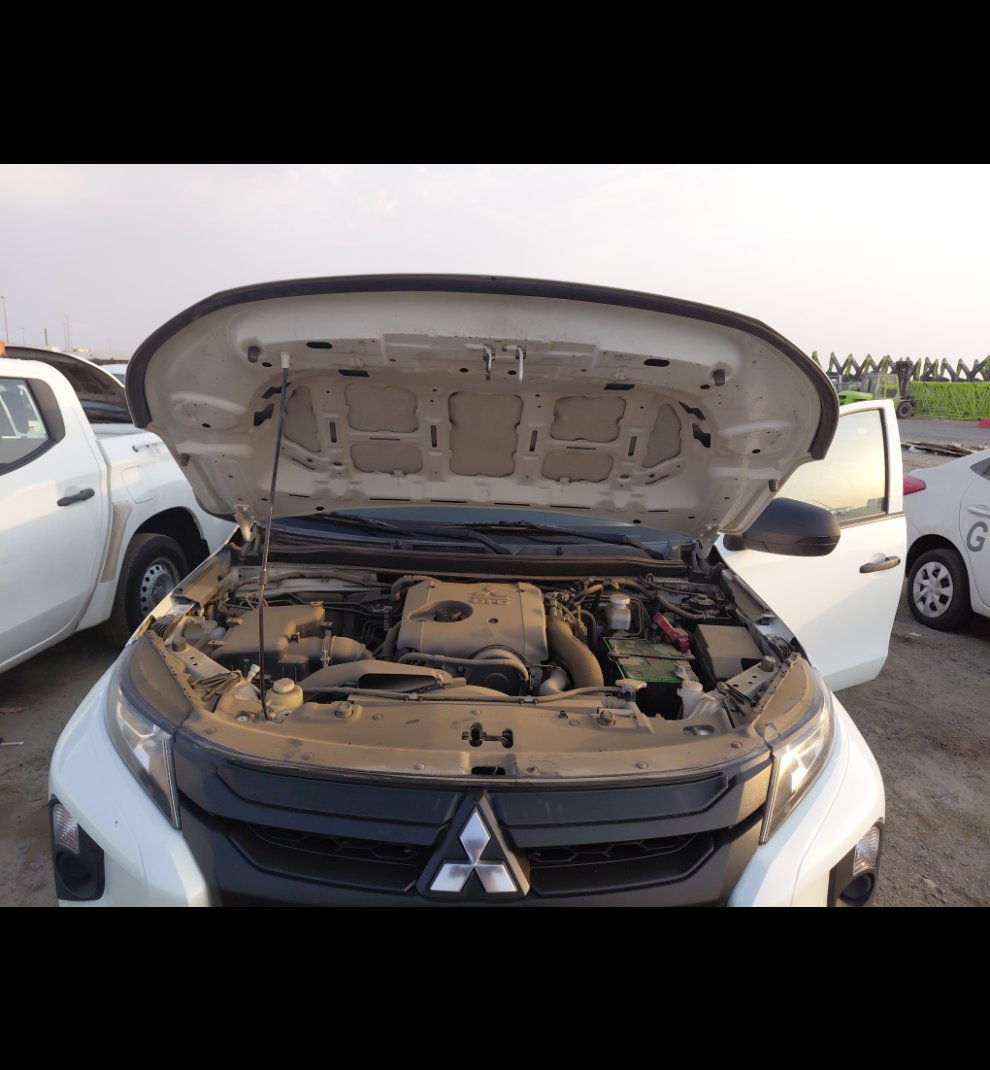 Mitsubishi L200  2020 image