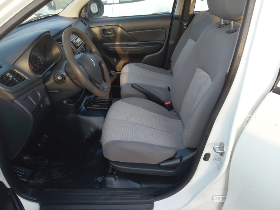 Mitsubishi L200  2020 image