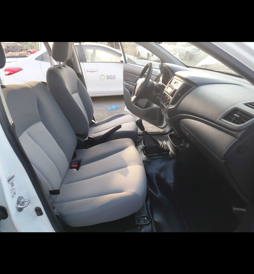 Mitsubishi L200  2020 image