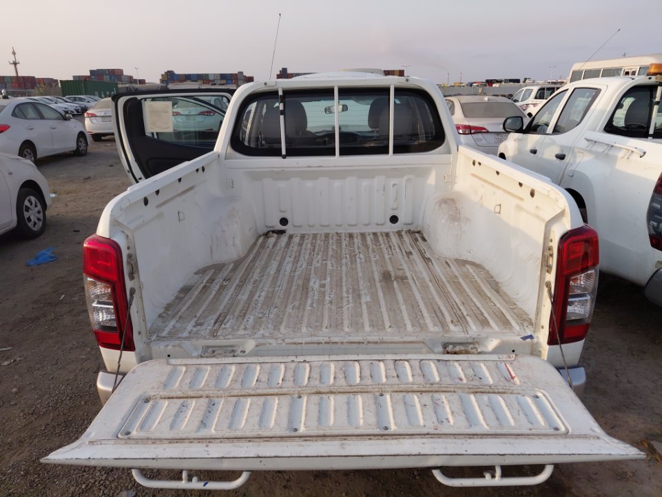 Mitsubishi L200  2020 image