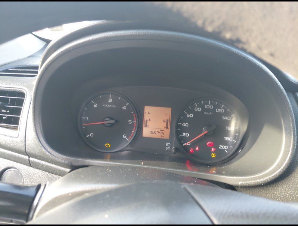 Mitsubishi L200  2020 image