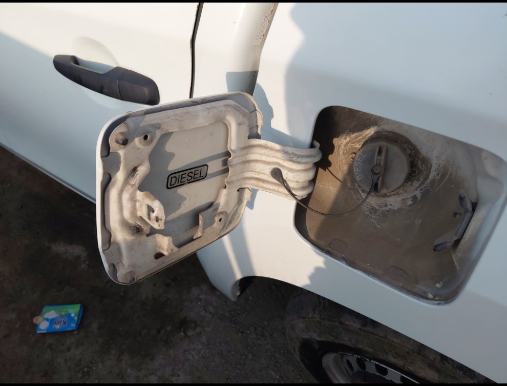 Mitsubishi L200  2020 image