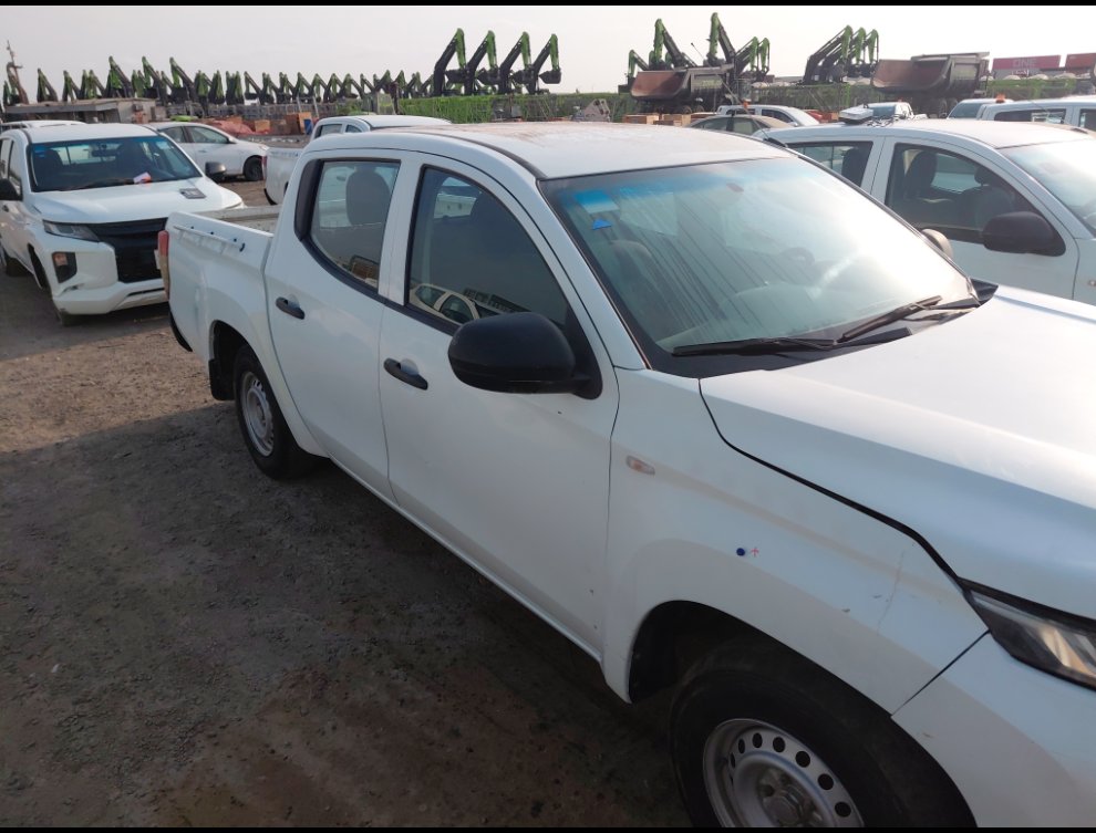 Mitsubishi L200  2020 image