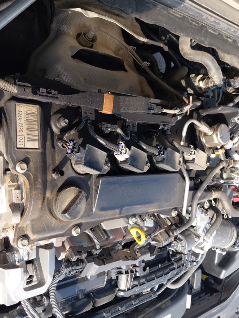 Toyota Camry GLE 2023 image