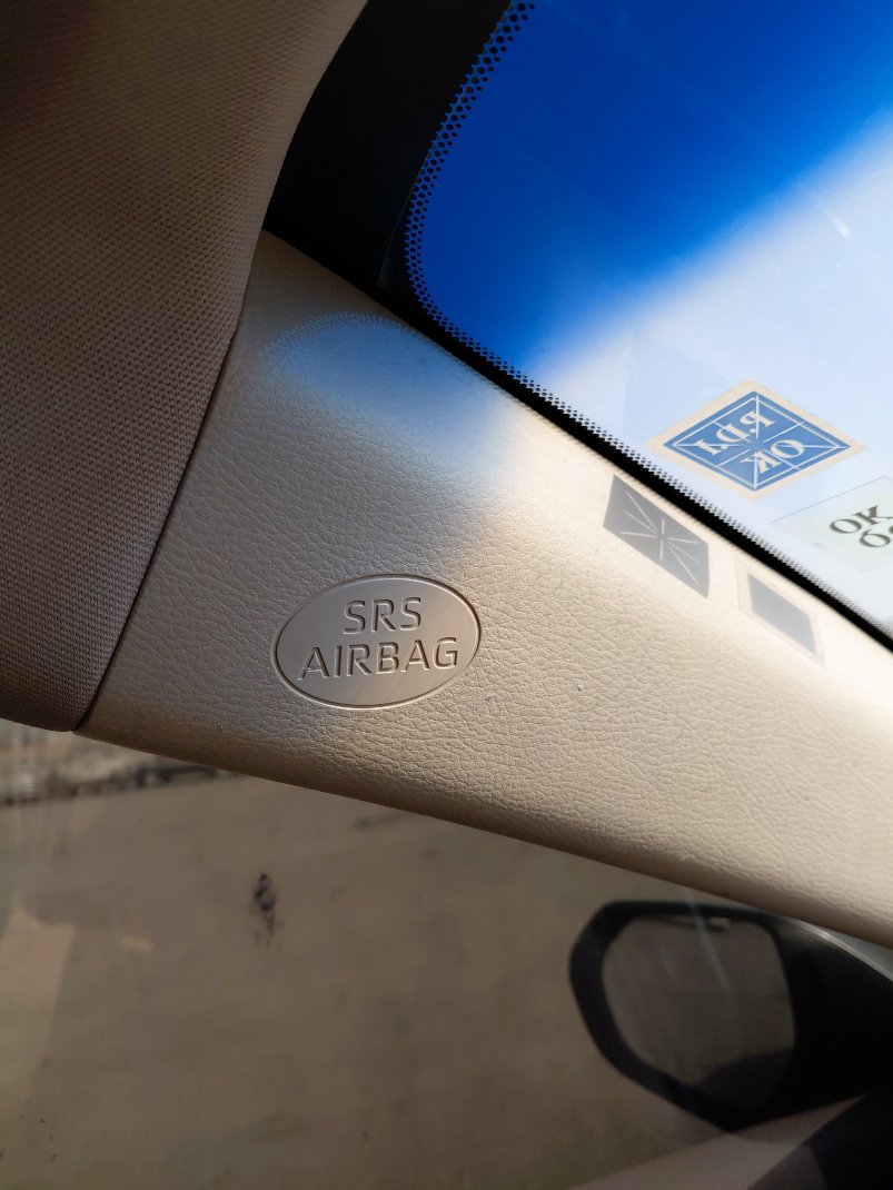 Toyota Camry GLE 2023 image