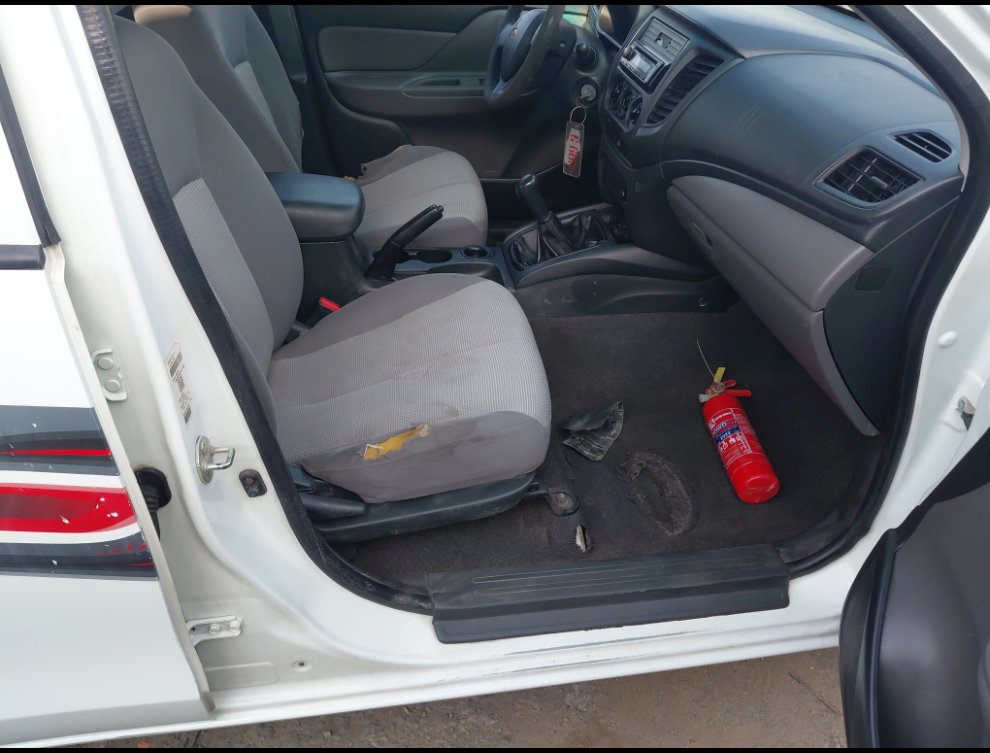 ميتسوبيشي L200  2017 image