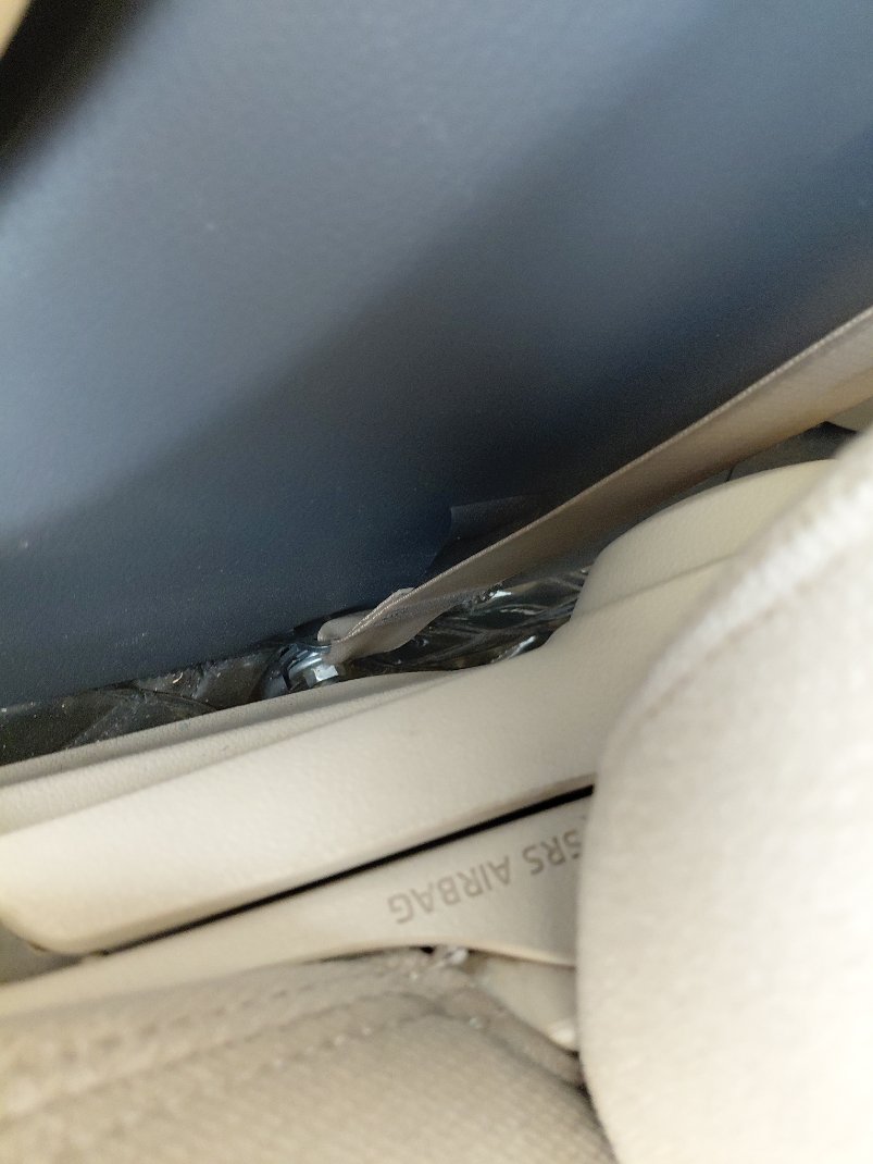 Toyota Camry GLE 2023 image