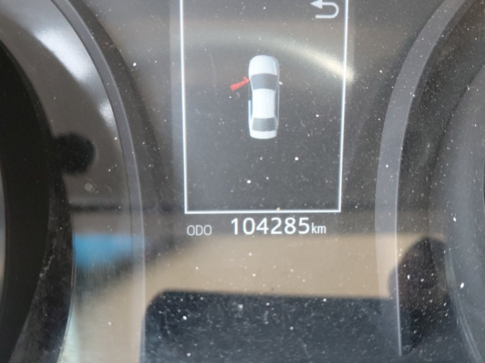 Toyota Camry GLE 2023 image