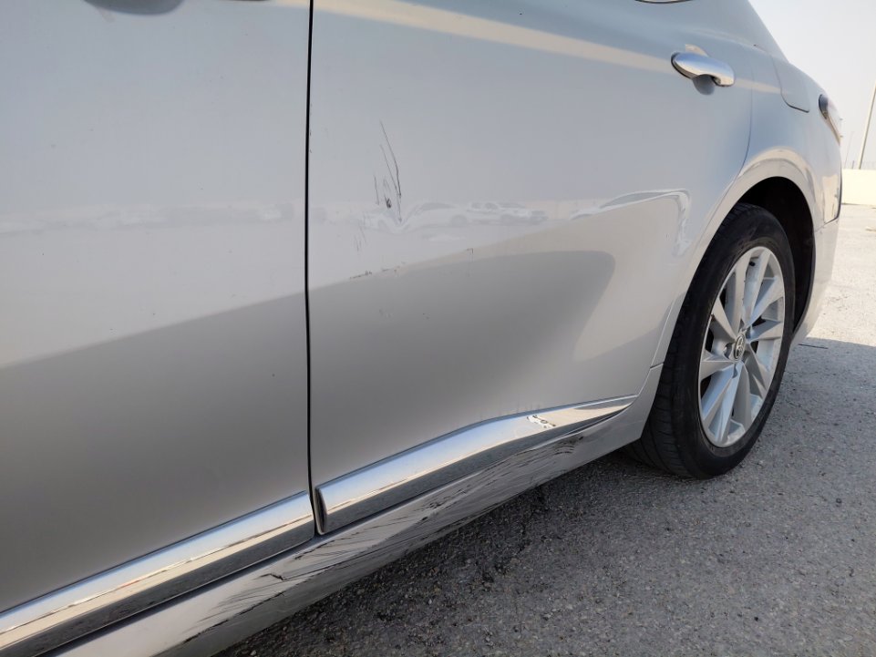 Toyota Camry GLE 2023 image