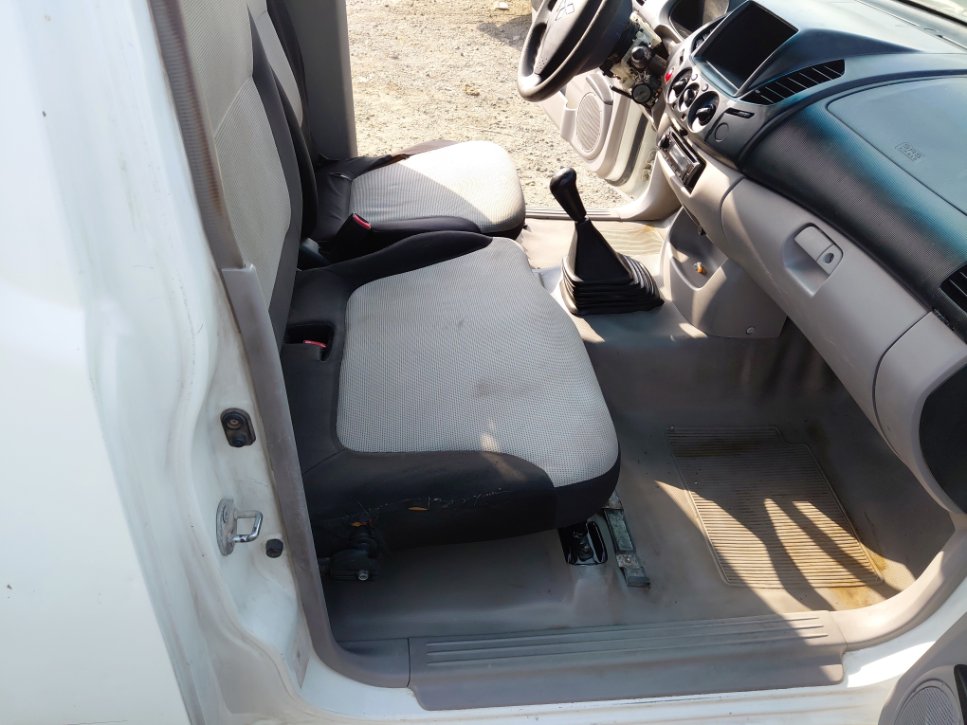 ميتسوبيشي L200  2015 image