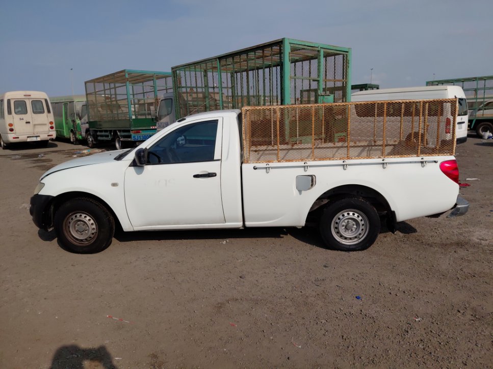 ميتسوبيشي L200  2015 image