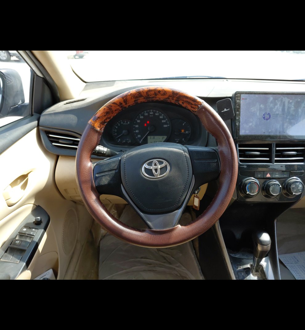 Toyota Yaris Y FLT  2022 image
